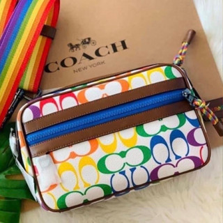 GRAHAM CROSSBODY IN RAINBOW SIGNATURE CANVAS (COACH 2485)