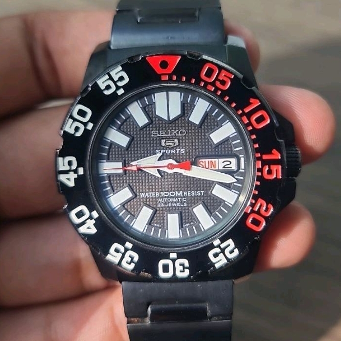 Seiko Mini Monster GEN 1 SNZF53K1