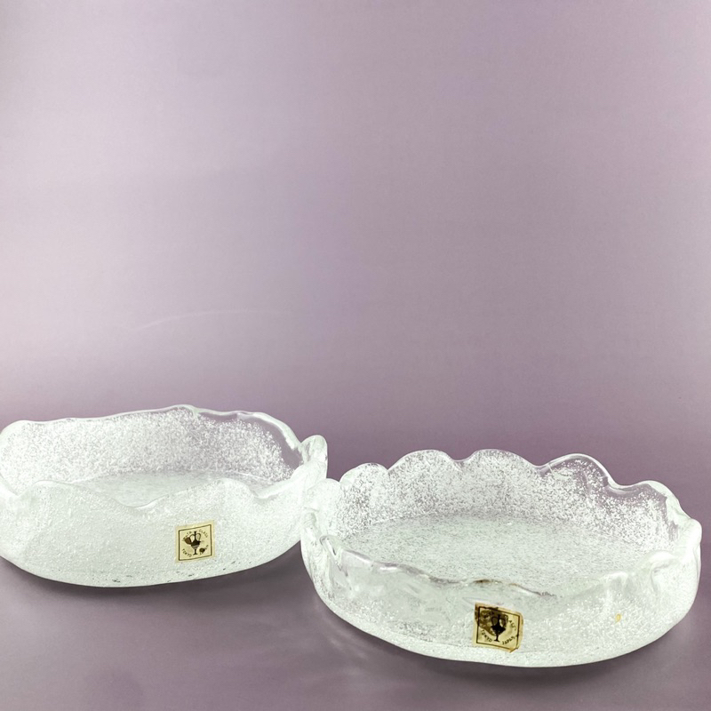 Iwata craft glass | White bubble Ashtray