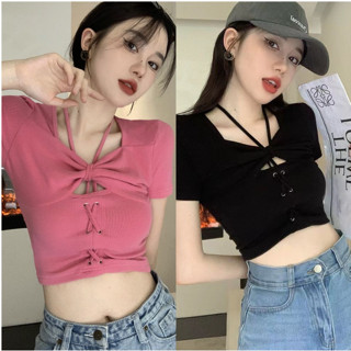 【Lzboi】 จัดส่งทัน🌈เสื้อยืดแขนสั้น 🌟เซ็กซี่ เสื้อยืดครอปท็อป， แขนสั้น กลวงออก Lanyards กลวงออก