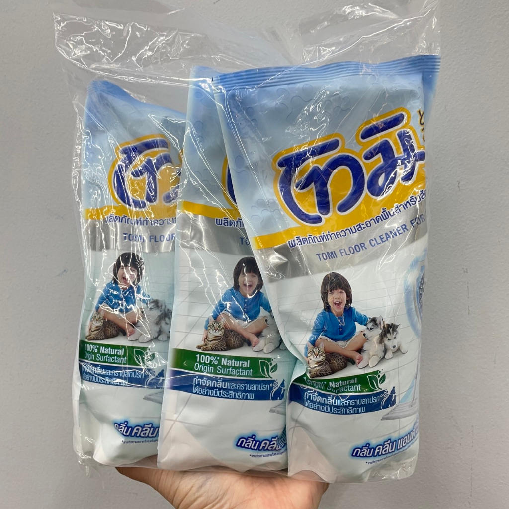 (แพค 3) Tomi Floor Cleaner for Pet โทมิ ผลิตภัณฑ์ทำคามสะอาดพื้นสำหรับสัตว์เลี่ยง กลิ่นคลีน แอนด์ แคร์ 650 มล.