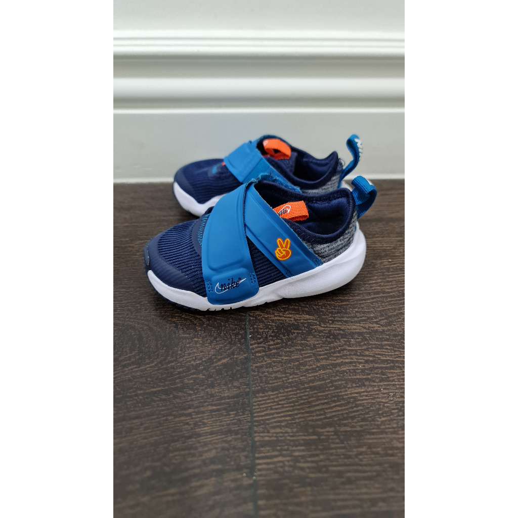 *มือสอง* รองเท้าผ้าใบเด็กเล็ก Nike ไซส์ US 5 (11cm)