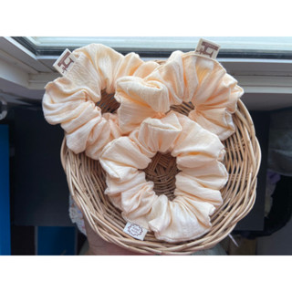 โดนัด 9฿( จำนวน จำกัด หมดเเล้วหมดเรย ) ที่รัดผม ยางรัดผมขนาด 15cm.ราคาพิเศษ