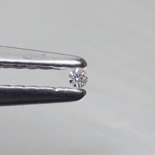 เพชร ร่วง เหลี่ยมกุหลาบ ธรรมชาติ แท้ ( Natural Diamond ) ขนาด 1.0 - 1.2 mm. ราคาต่อ 1 เม็ด