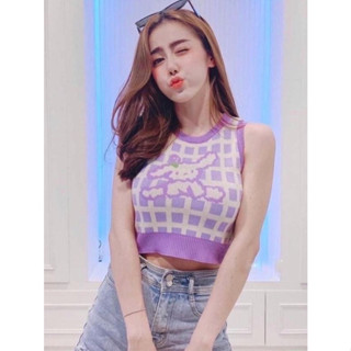 Pre 👗 ท็อปแขนกุดเนื้อไหมพรมลายการ์ตูนชินนามอลโล่น่ารักมาก