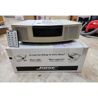 Bose wave radio/cd สีขาว อุปกรณ์ครบกล่องสภาพสะสม 90%+ (cd เสีย)