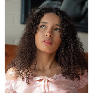 Latina Star High Quality Collectible Photo Card Idol Printed Curly Hair Woman