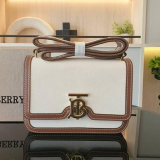 กระเป๋าสะพาย ทรงสวย BURBERRY FRAGRANCES QUITED LAMBSKIN BAG VIP GIFT WITH PURCHASE GWP พรีเมี่ยมกิ๊ฟ