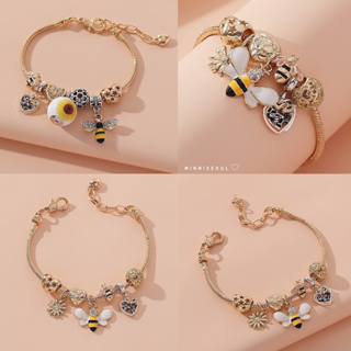 A40 สร้อยข้อมือ BEAUTIFUL gold Bee ผึ้ง ไม่ลอก ไม่ดำ สายปรับได้ จัดส่งทุกวัน