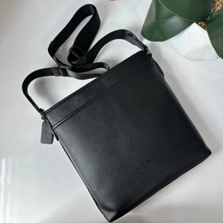 CC111 GOTHAM SLIM CROSSBODY BAG