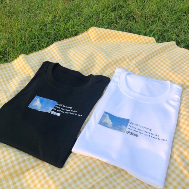 เสื้อคอกลม ผ้าร่องเล็ก รุ่น:morning มี 2 แบบให้เลือก