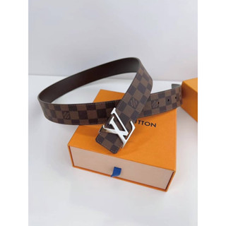 vuitton Initales Reversible belt 4.0 (Ori) 📌size 90 เอว 31-36