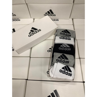 พร้อมส่งถุงเท้า Adidas คุมโทน พร้อมกล่อง