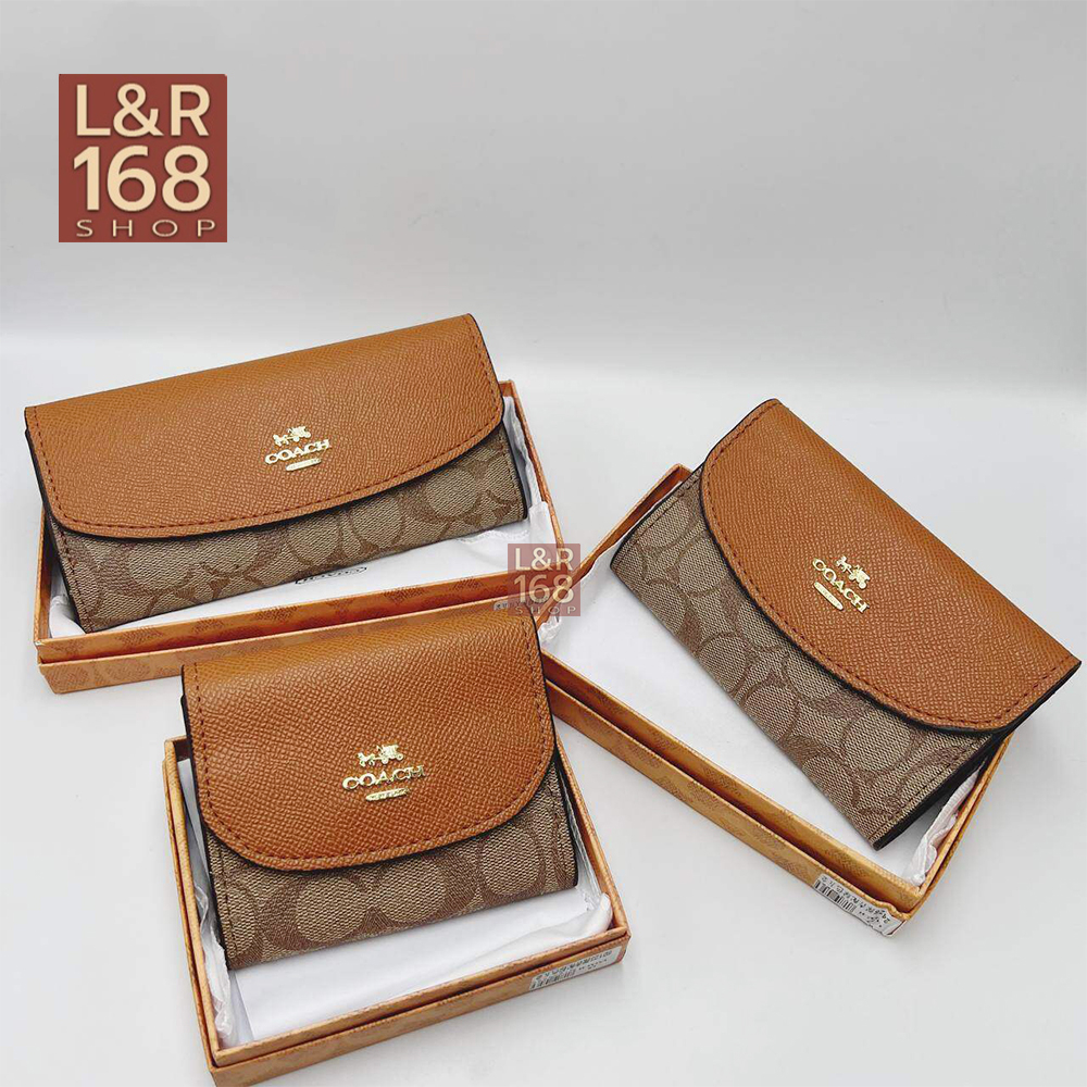 กระเป๋าสตางค์ สองพับ รุ่นสุดฮิตขายดี พร้อม(กล่อง การ์ด ถุงผ้า) พร้อมส่งทันที