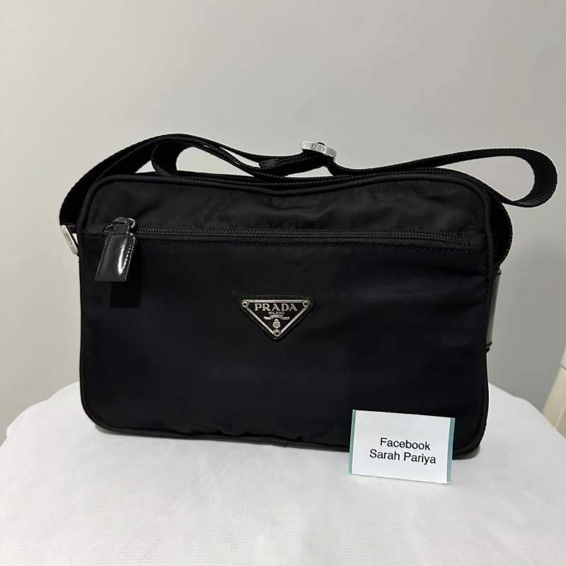 Vintage Prada tessuto nylon crossbody bag แท้ 100% แถมดันทรงกระเป๋า