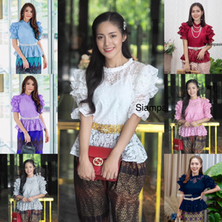 SOF เสื้อลูกไม้ ผ้านิ่ม อก S M L XL XXL สีขาว สีฟ้า มีเลือกหลายสี แขนชั้นแบบ ร.5 แต่งระบายสะโพกเด้ง รวม รุ่น ร5 Blouse