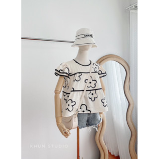 เสื้อแขนระบาย2ชั้นลายดอกไม้