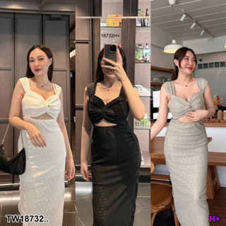 18732 เดรสยาว เว้าหน้าท้อง ลายฉลุ Long dress, cut out the belly, perforated pattern