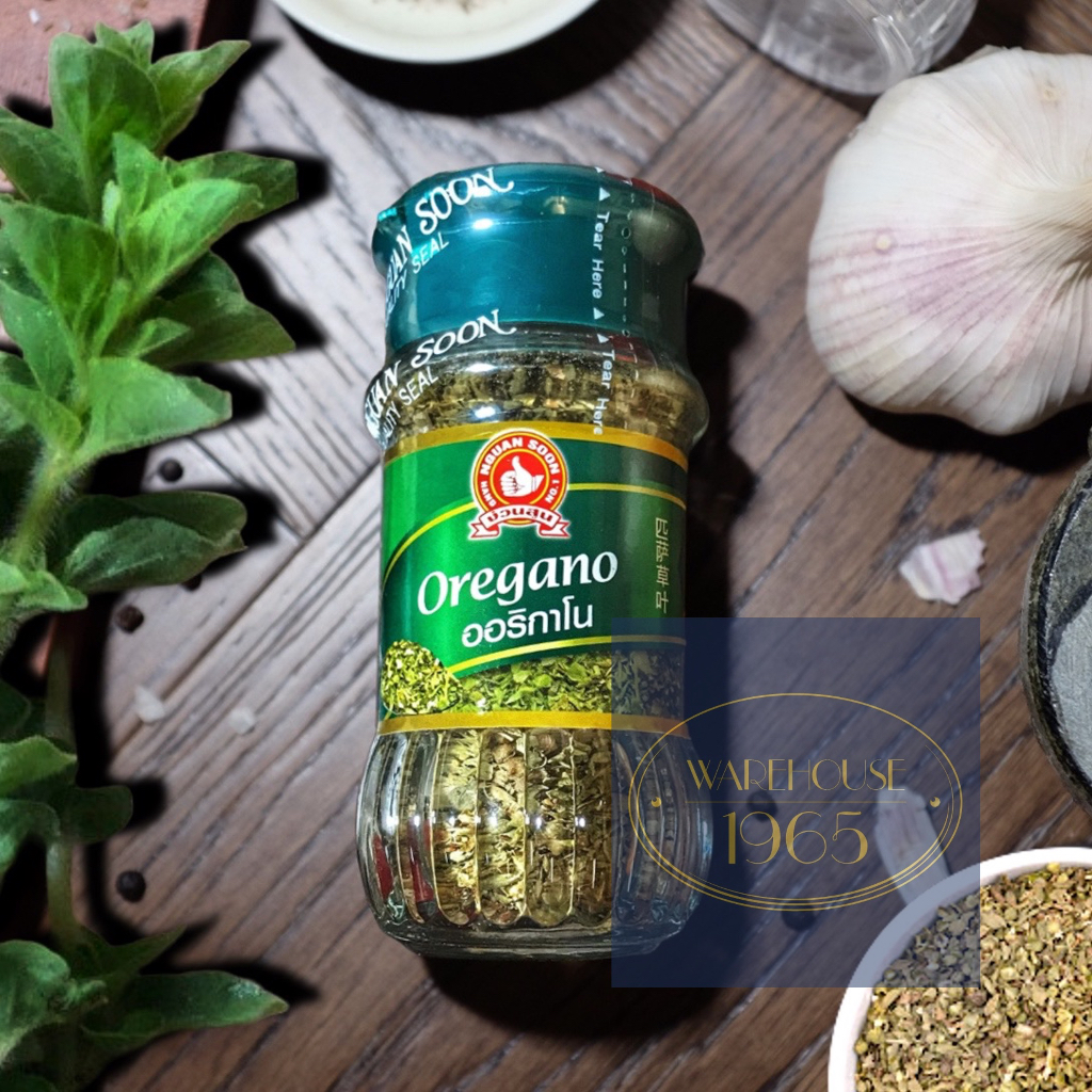 (10 g) ออริกาโน อบแห้ง ง่วนสูน ตรามือที่ 1 Nguan Soon - Fine-quality Dried Oregano in a glass bottle