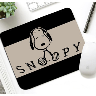 SNOOPY BB  แผ่นรอง แผ่นรอง เมา สี่เหลี่ยม  ลาย SNP BB นุ่มมือ ขนาด 21 x 26 cm สวยงาม น่าใช้งาน งานสวย  BY MANOPNEST SHOP