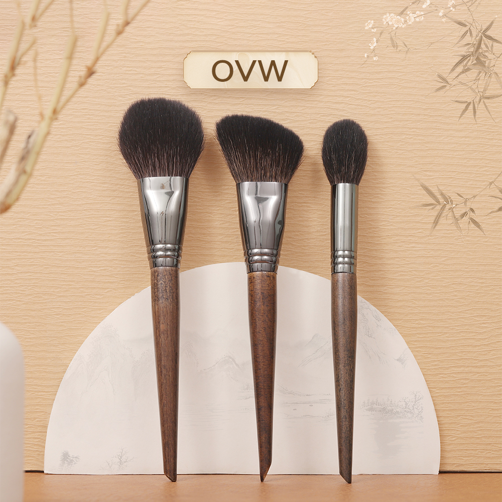 OVW แปรงแต่งหน้าแป้งฝุ่นขนแพะ 3 ชิ้น XQ345
