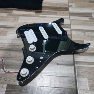 ชุด PU วงจร + pickguard สำเร็จรูปมือ2 ครับ