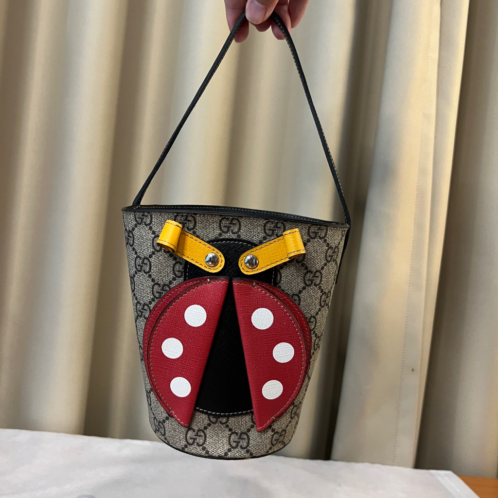 กระเป๋า Gucci Bucket Bag Ladybug หนังแท้ มือสอง