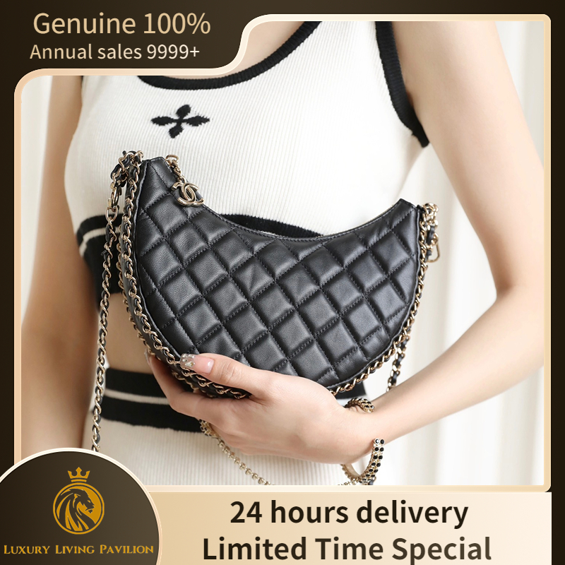 👜ซื้อในฝรั่งเศส ใหม่  Chanel small hobo bag Lambskin &amp; Shiny Gold-Tone Metal black กระเป๋าโซ่ ของแท้ 100%