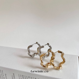 Gewinie.co - Curly hoop earrings