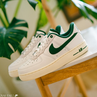 NIKE AIR FORCE 1 07 LX