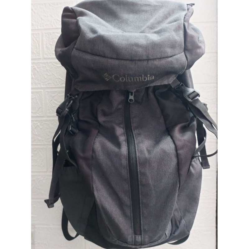 กระเป๋าเป้ Backpack Columbia มือสองสภาพดี