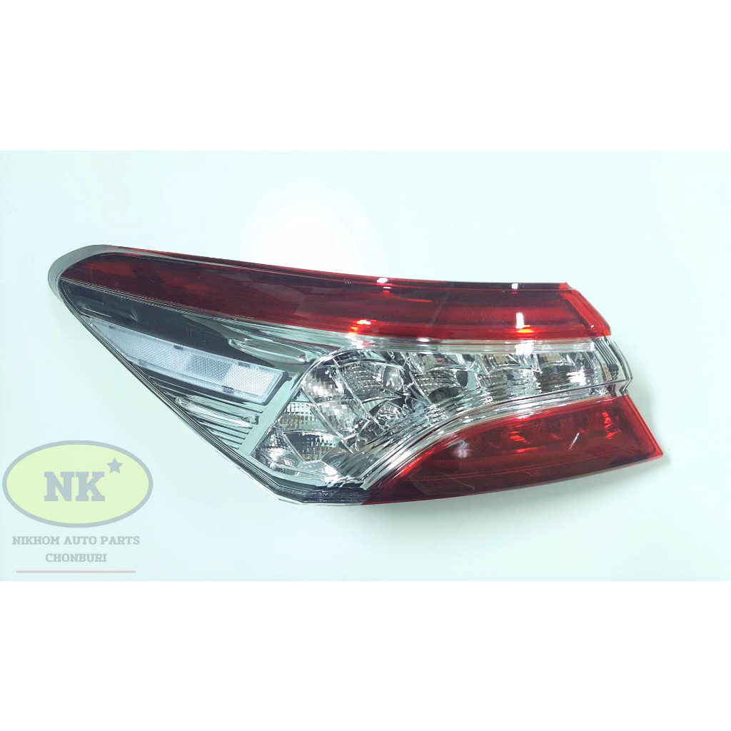ไฟท้าย โตโยต้า แคมรี่ ACV70 โฉมแรก 18'-21' / Toyota Camry ACV70 18'-21' (ราคาต่อข้าง)