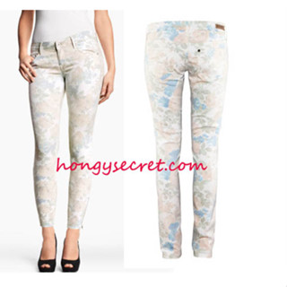 ลดราคา กางเกงขายาว Skinny jeans ขาเดฟ แบรนด์เนมแท้จากช็อปยุโรปลดราคาจากป้าย ลายดอกสไตล์วินเทจ เก็บทรงสวยมาก ซิปชายกางเกง