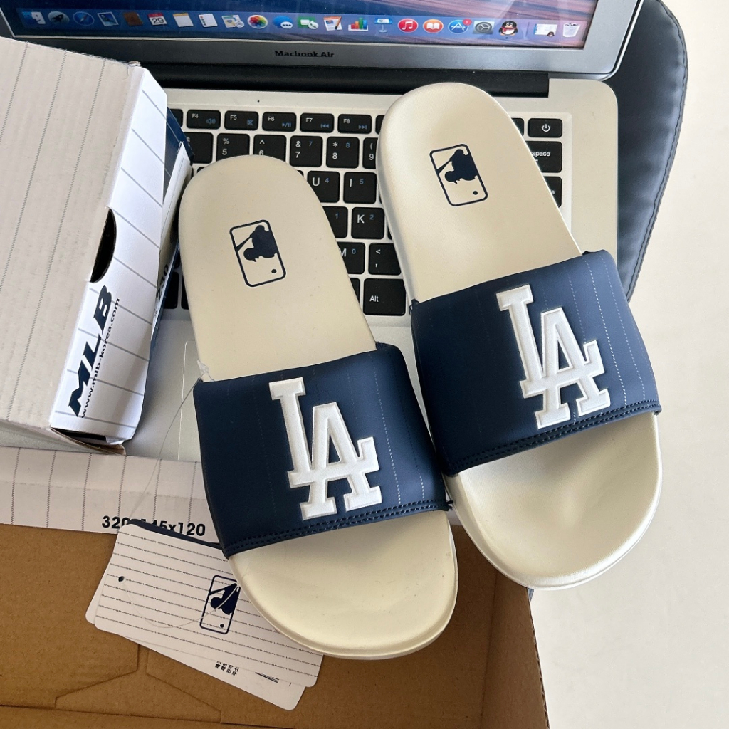 ของแท้100% MLB Unisex men and women casual slippers รองเท้าแตะ