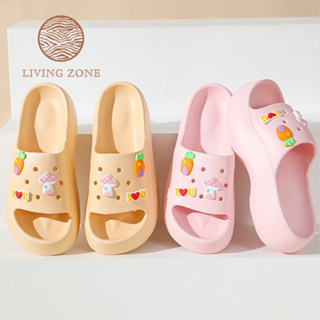 Living Zone :รองเท้าแบบสวม พืนยางนุ่มใส่สบายไม่หนักเท้า 🧸มีสติ๊กเกอร์🧸