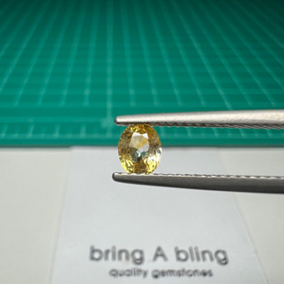 บุษราคัม (yellow sapphire) 0.51 ct (5.19x4.21x2.62)มม พลอยสีเหลืองสวย ใสสะอาด