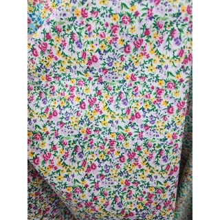 ผ้าเมตร หลา ลายดอกไม้เล็ก มินิมอล วินเทจ​ ผ้าคอตตอลผสม ถ่ายพร็อพ ฉาก ผ้าปู ปูโต๊ะ หน้ากว้าง 110-115cm