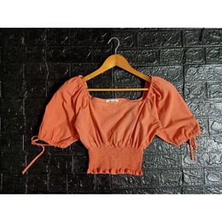 เสื้อครอปแขนตุ๊กตามือสอง