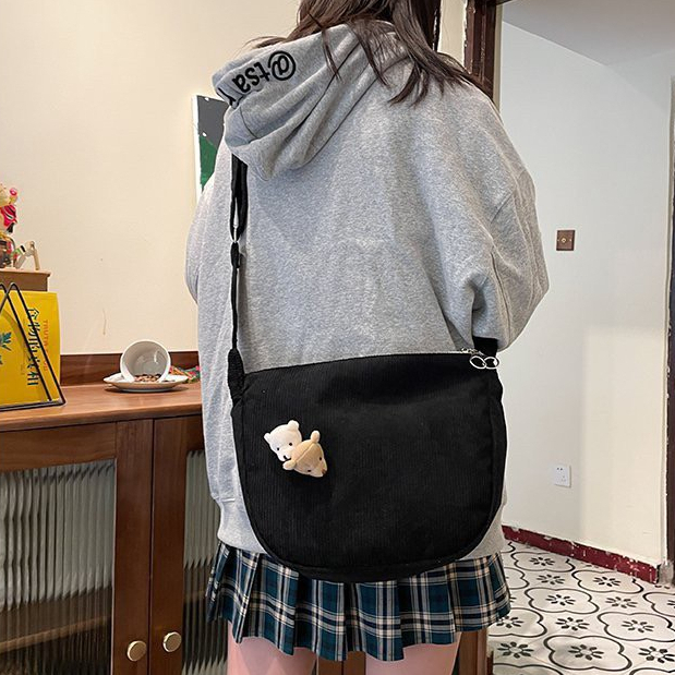 GUCSELECTED(B1835) กระเป๋าสะพายข้าง สีพื้น ผ้าลูกฟูก สไตล์เกาหลี(ไม่มีเข็มกลัดแถม)