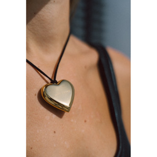 big heart girl choker (gold heart)