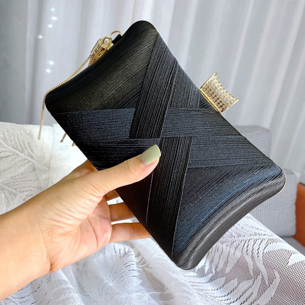 กระเป๋าออกงาน กระเป๋าclutch เป็นผ้าไหม
