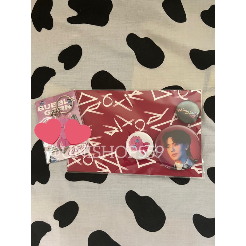 เข็มกลัด Proxie official