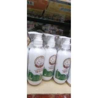 SIS SCLEANSING WATER GOAT MILKMOUNTAIN EXTRACT คลีนชิ่งเเพะ วอเตอร์ โกท มิลค์ เมาน์เทนเอคเเทร็ค ทำความสะอาดเครื่องสำอาง