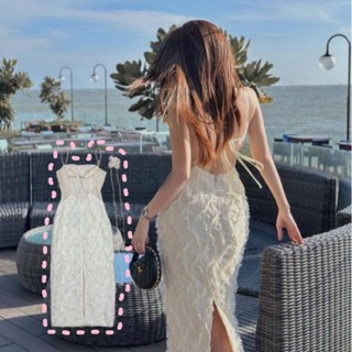 เดรสสีครีมผ้าลูกสีครีมผ้าดูดีถูกต้อง ด้านหลังเป็นซีทรู