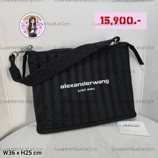 👜: New!! AW Crossbody Bag ‼️ก่อนกดสั่งรบกวนทักมาเช็คสต๊อคก่อนนะคะ‼️