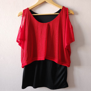 เสื้อเว้าไหล่ เสื้อเบลาส์ (Blouse) สีดำ-แดง