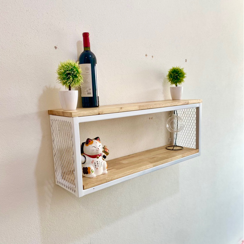 ชั้นติดผนัง สไตล์ลอฟ