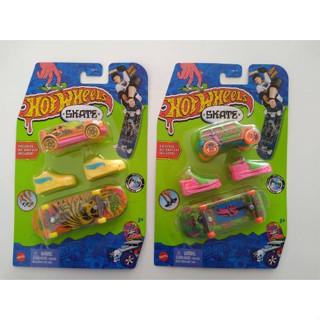 Hot Wheels® Skate Collector Pack Assortment ฮอตวีลสเก็ต ชุดสเก็ตบอร์ดนิ้วและรองเท้า คละแบบ รุ่น HGT71