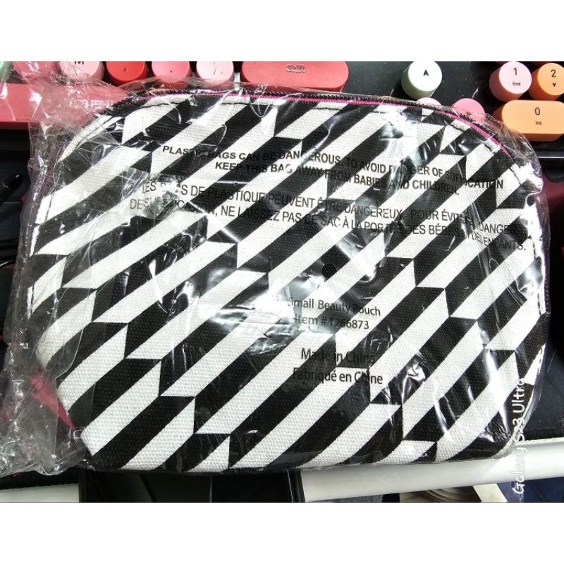 กระเป๋าใส่เครื่องสำอาง Crabtree&Evelyn