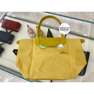 🔥HOT ITEMS🔥(แท้100%จาก KingPower) LONGCHAMP GREEN COLLECTION สี เหลือง (กรุณาสอบถามก่อนสั่งชื้อค่ะ)